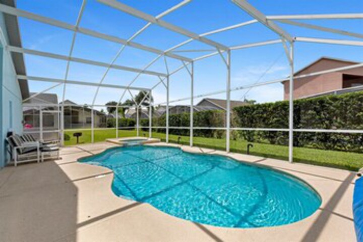 Pool 12 of 32