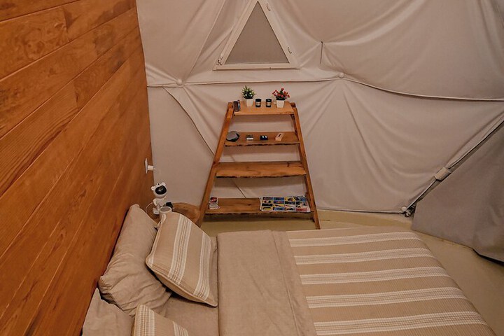 Room 17 of 110