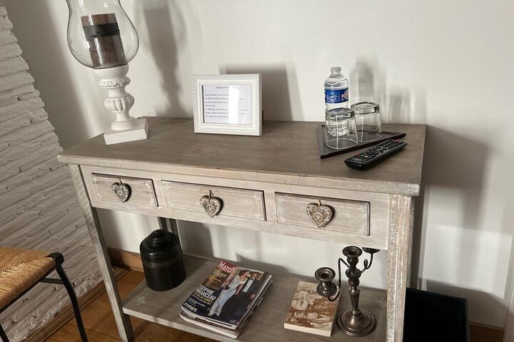 Room 12 of 49