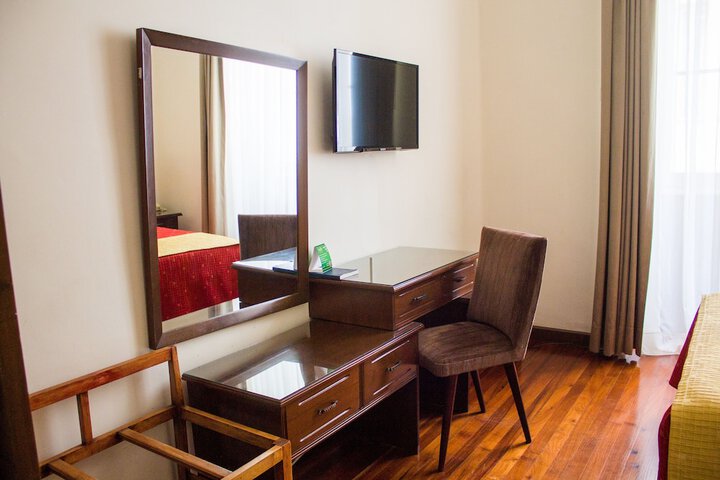Room 15 of 40
