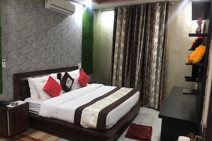 Room 7 of 45