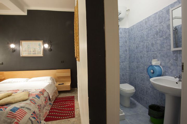 Room 19 of 68