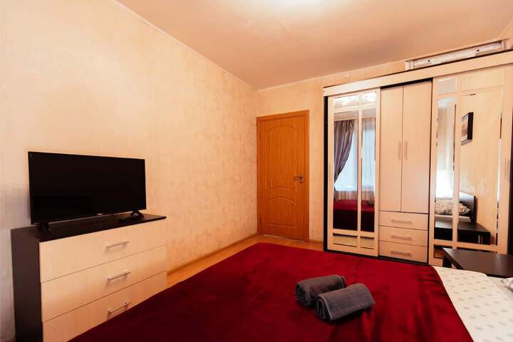 Room 5 of 11