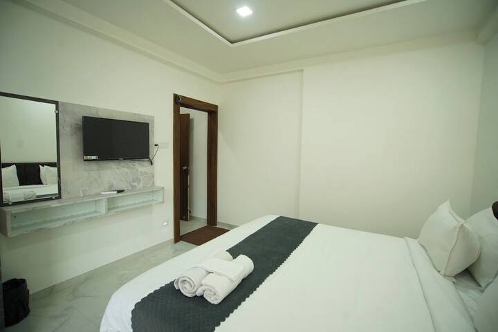 Room 16 of 29