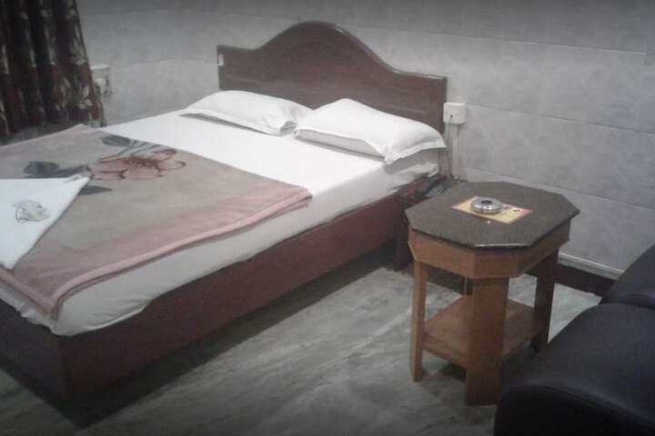 Room 7 of 17