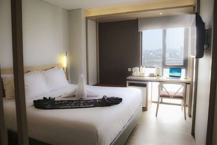 Room 10 of 41