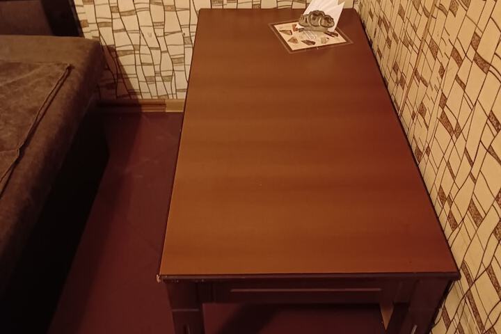 Room 6 of 42