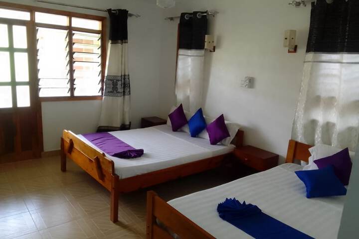 Room 6 of 37