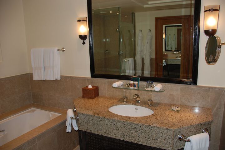 Room 15 of 22
