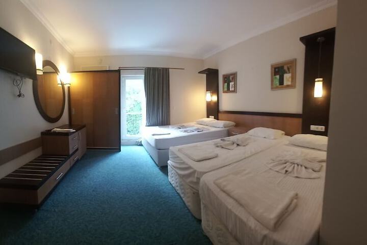 Room 8 of 55