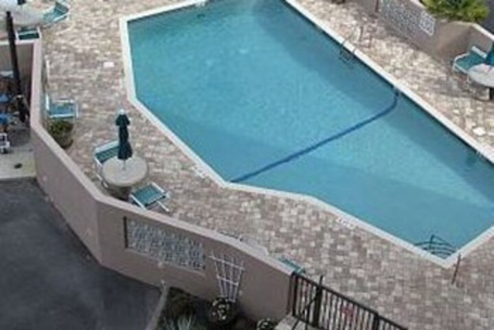 Pool 16 of 35