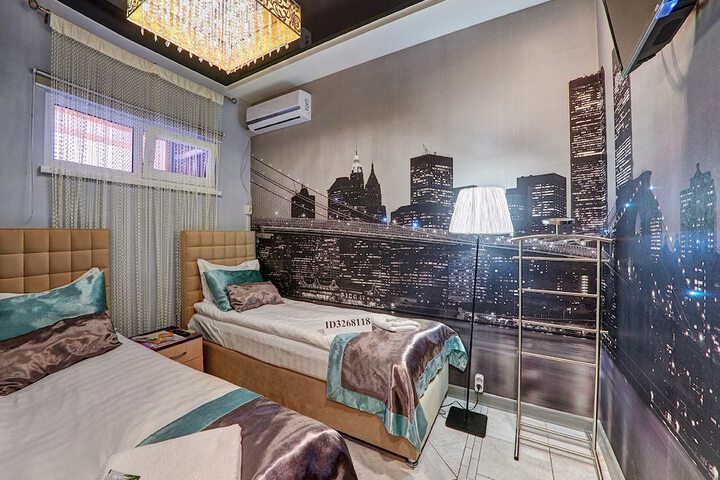 Room 16 of 52