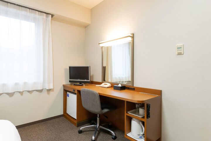 Room 10 of 40