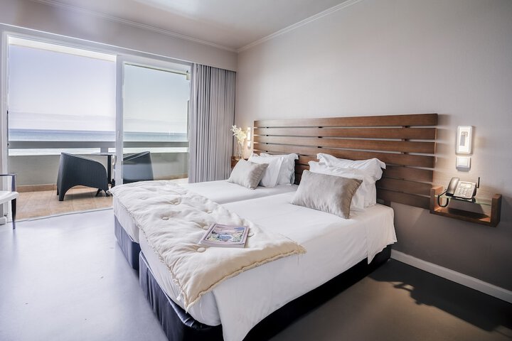 Room 10 of 42