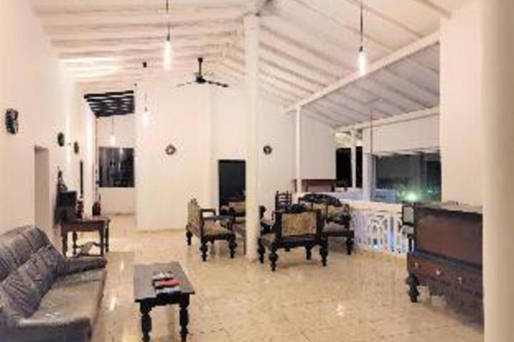Hotel Interior 17 of 23