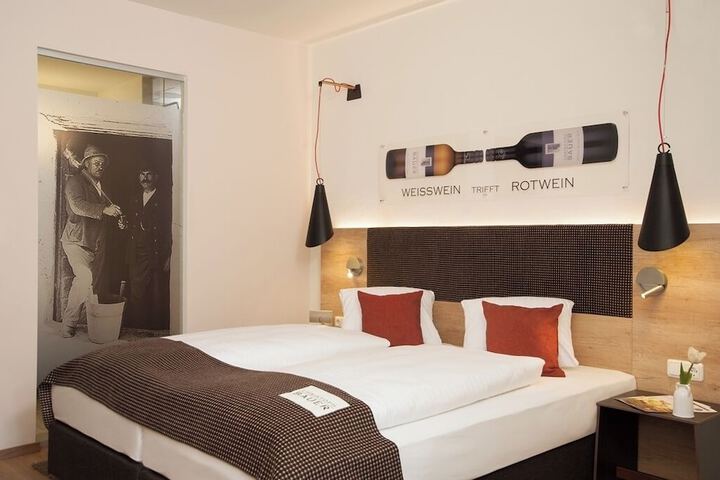 Room 15 of 59