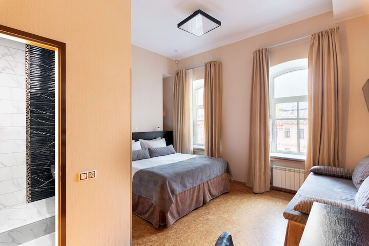 Room 20 of 107