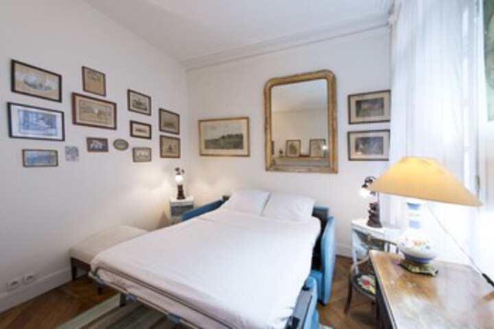 Room 17 of 19