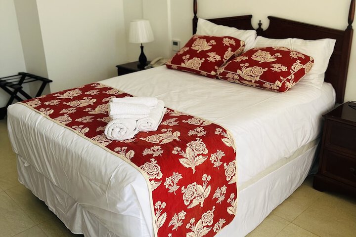 Room 44 of 170