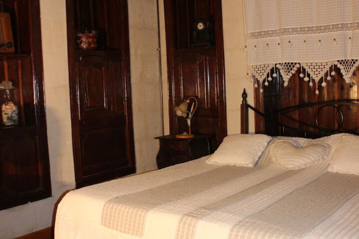 Room 28 of 43