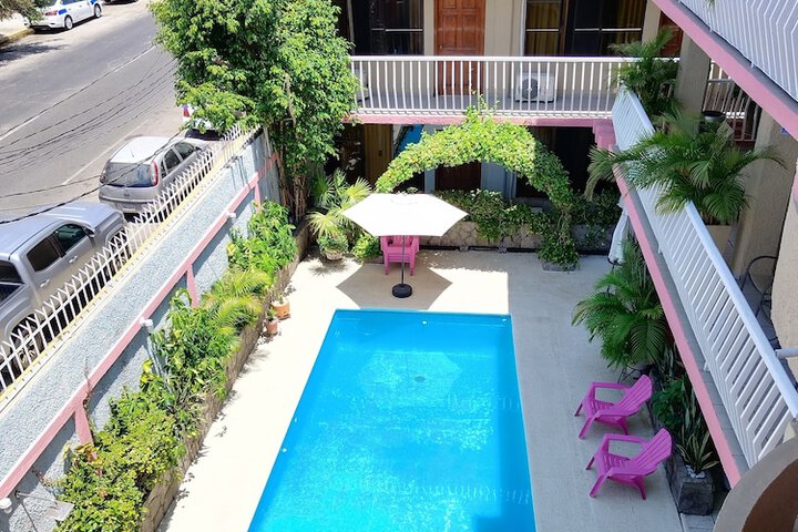 Pool 39 of 90