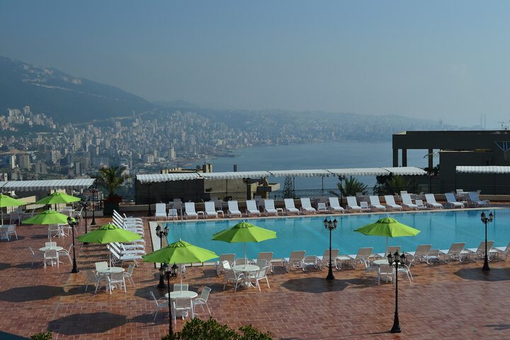 Pool 53 of 96