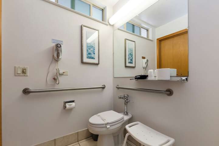 Room 72 of 104