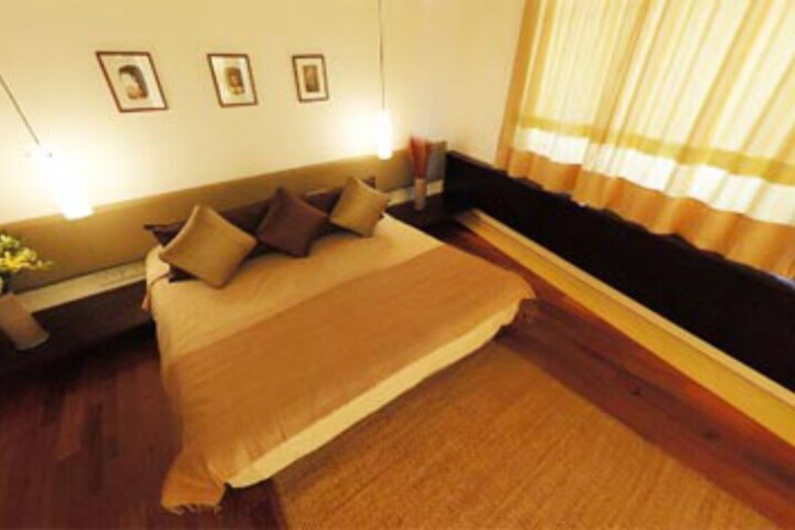Room 5 of 35