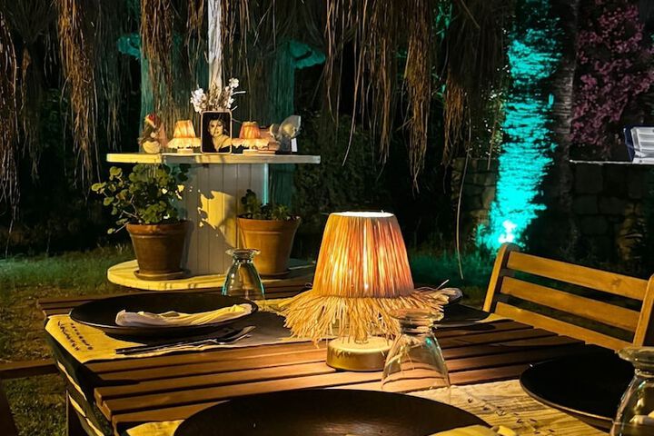 Dining 78 of 131
