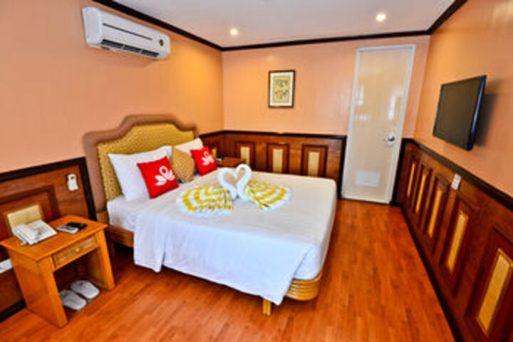 Room 10 of 23