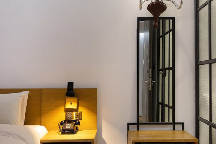 Room 26 of 151