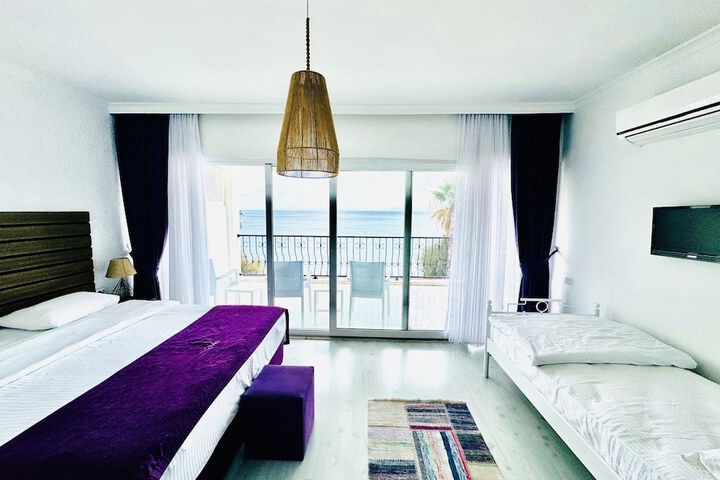 Room 33 of 73