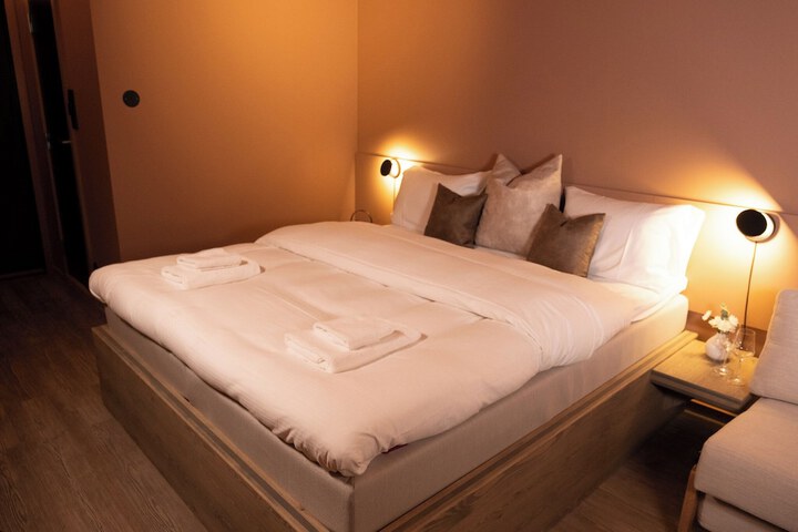 Room 7 of 54