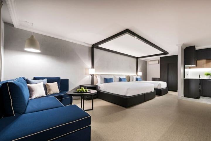 Room 8 of 70