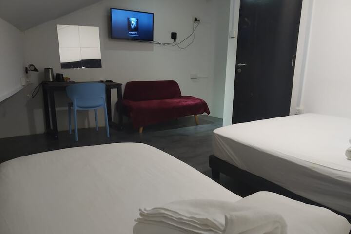 Room 14 of 17