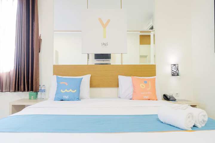 Room 12 of 20