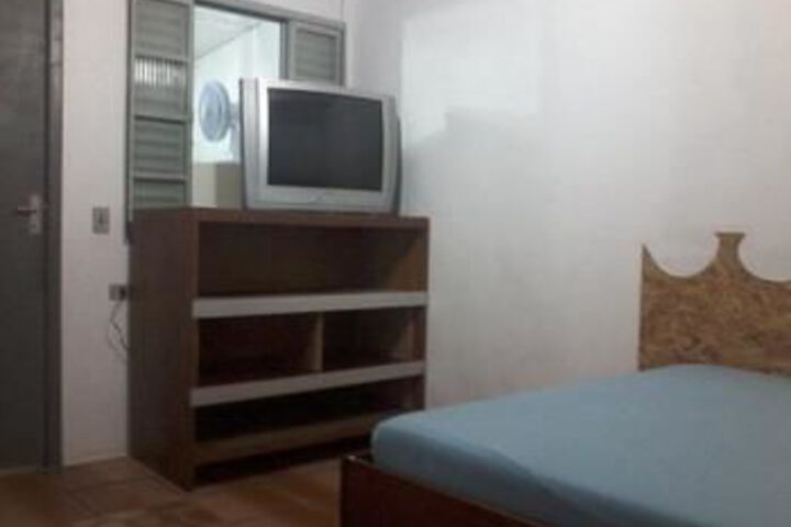 Room 25 of 53
