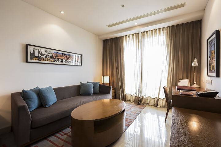 Room 16 of 60