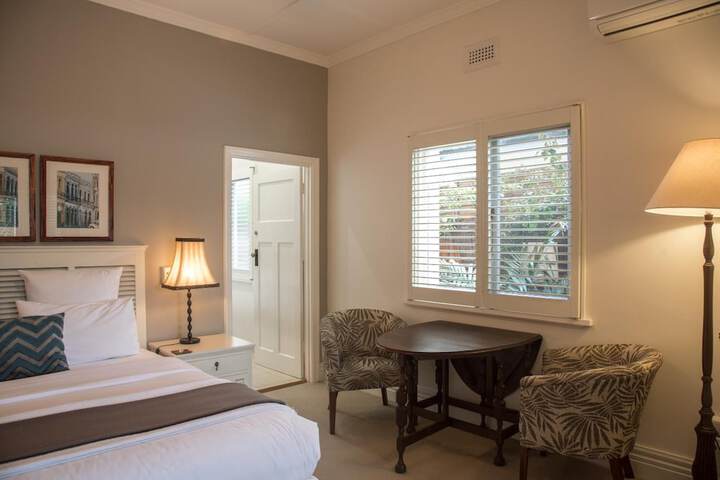 Room 10 of 45