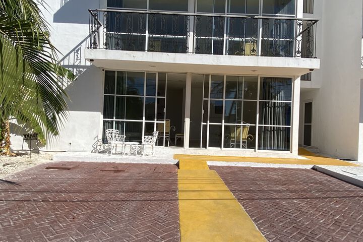 Hotel 4 of 10