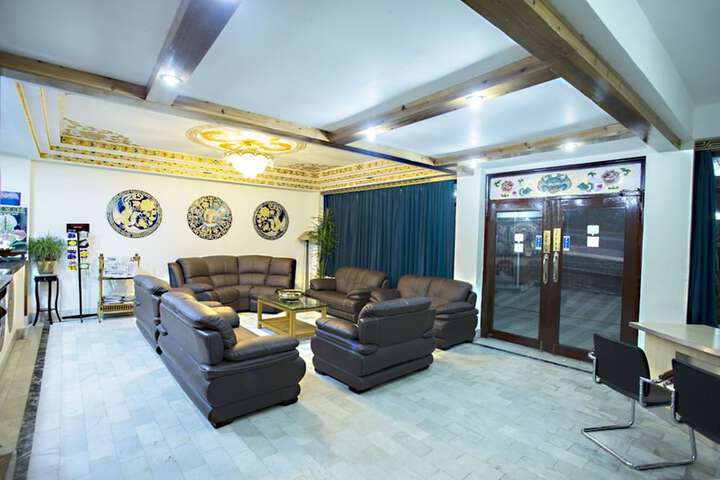 Guest Lobby