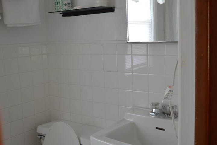 Room 12 of 22