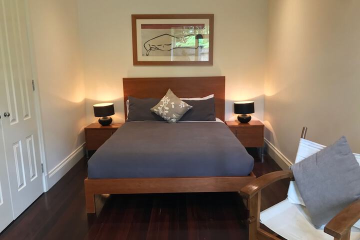 Room 6 of 54
