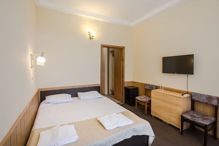 Room 27 of 30