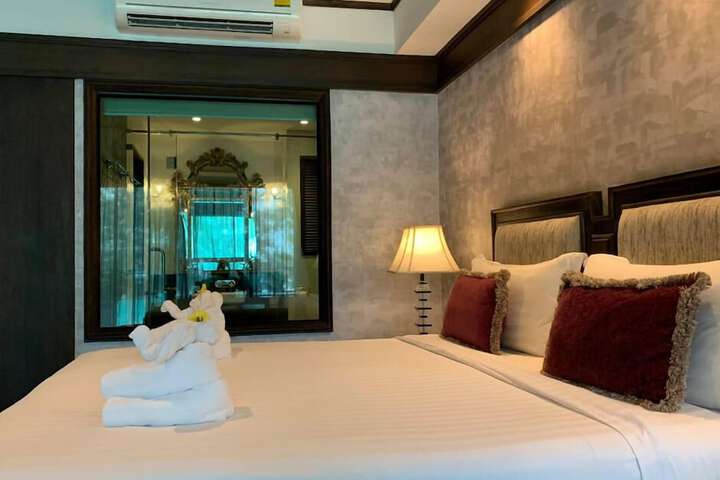 Room 16 of 62