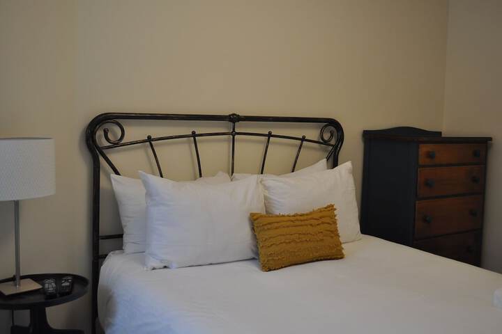 Room 13 of 65