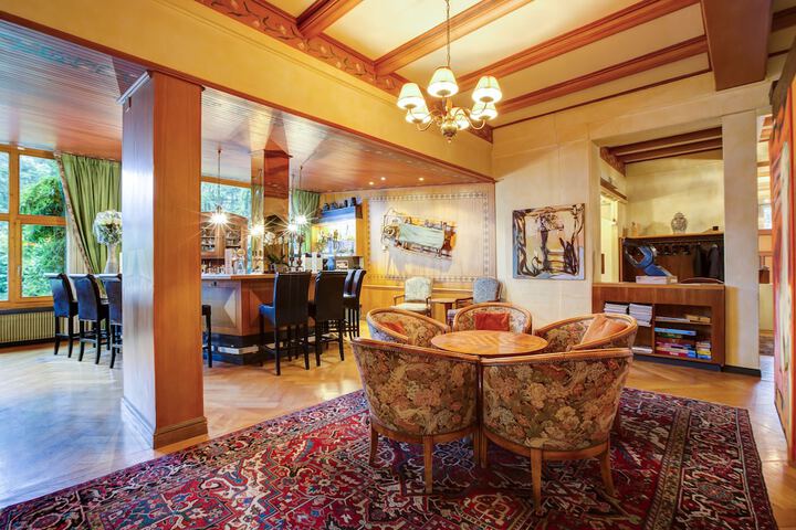 Lobby Entry