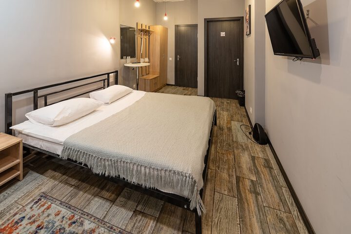 Room 8 of 56
