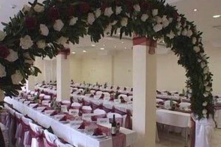 Ballroom/Hall 23 of 31