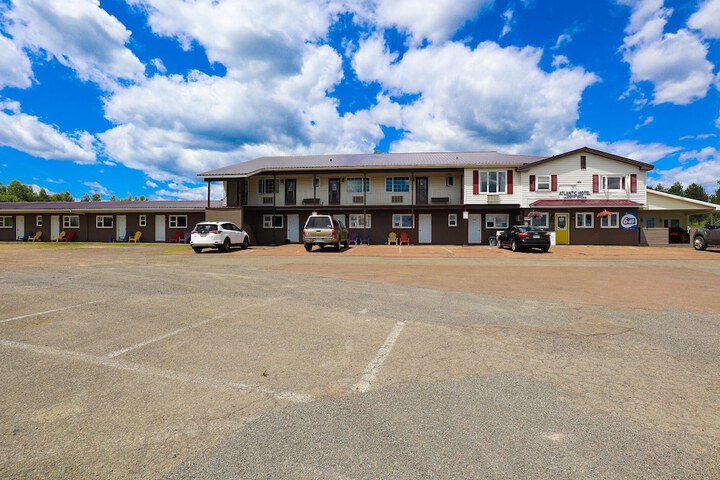 Atlantic Motel